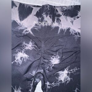 PCHEE BUM MARBLE SCRUNCH BUTT LEGGINGS size S